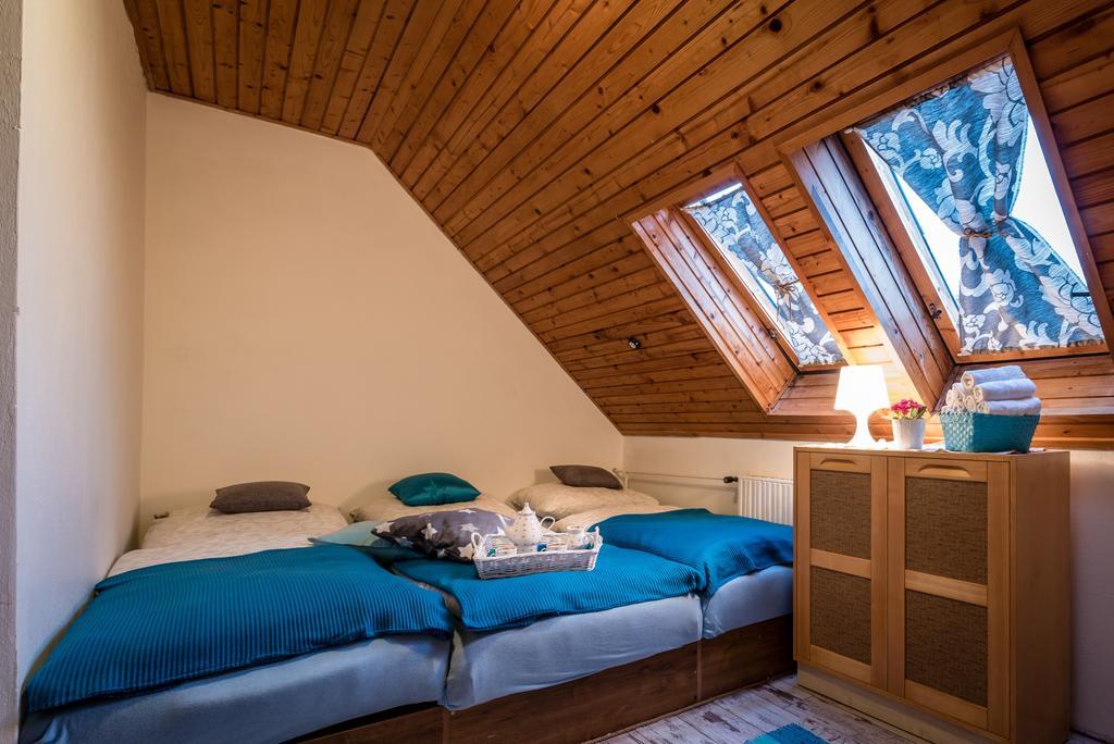 Rys Apartmany - Liptov ลิฟตอฟสกีมิคูลาช ภายนอก รูปภาพ