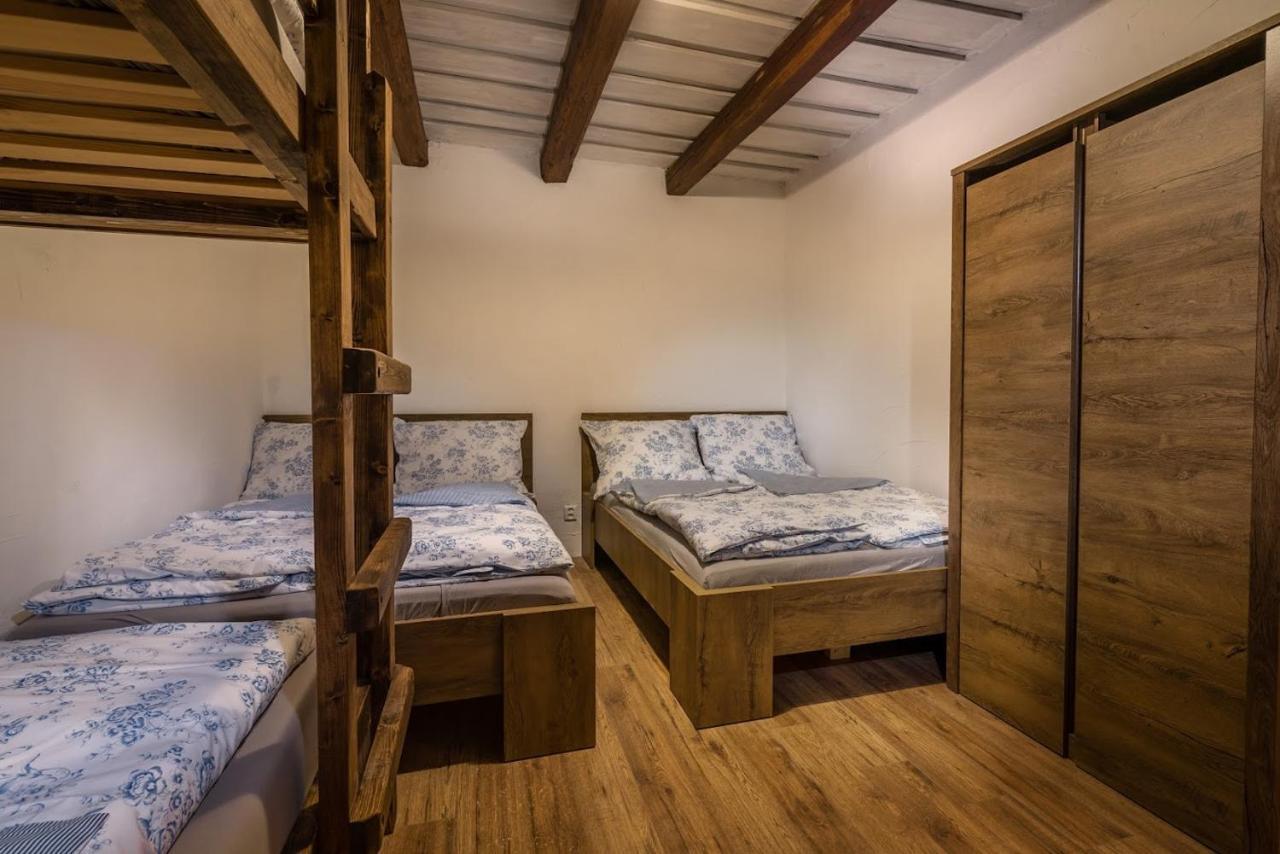 Rys Apartmany - Liptov ลิฟตอฟสกีมิคูลาช ภายนอก รูปภาพ