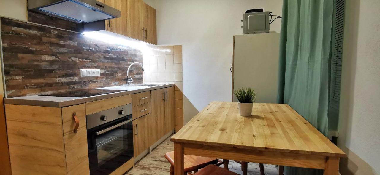 Rys Apartmany - Liptov ลิฟตอฟสกีมิคูลาช ภายนอก รูปภาพ